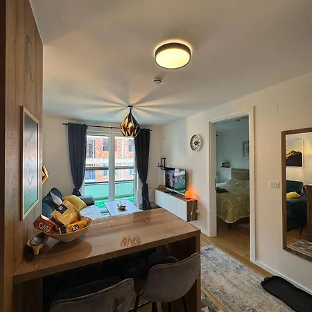 Engadin's 1bdr Near Lift